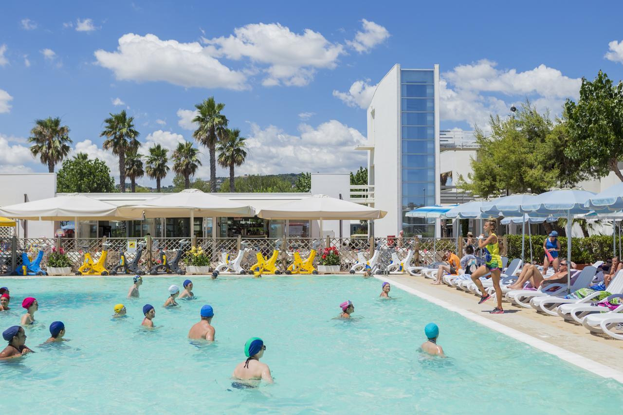 Riva Nuova Camping Village Мартинсикуро Экстерьер фото
