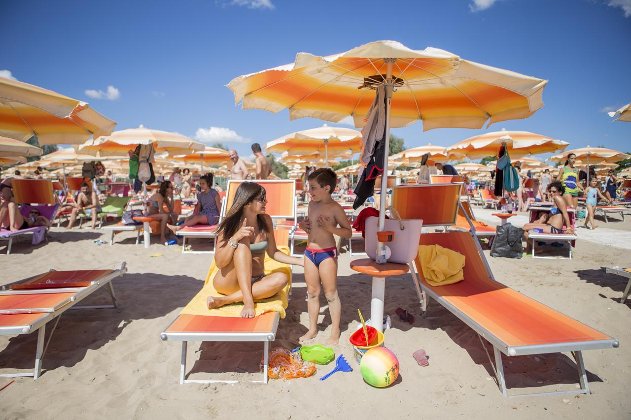 Riva Nuova Camping Village Мартинсикуро Экстерьер фото