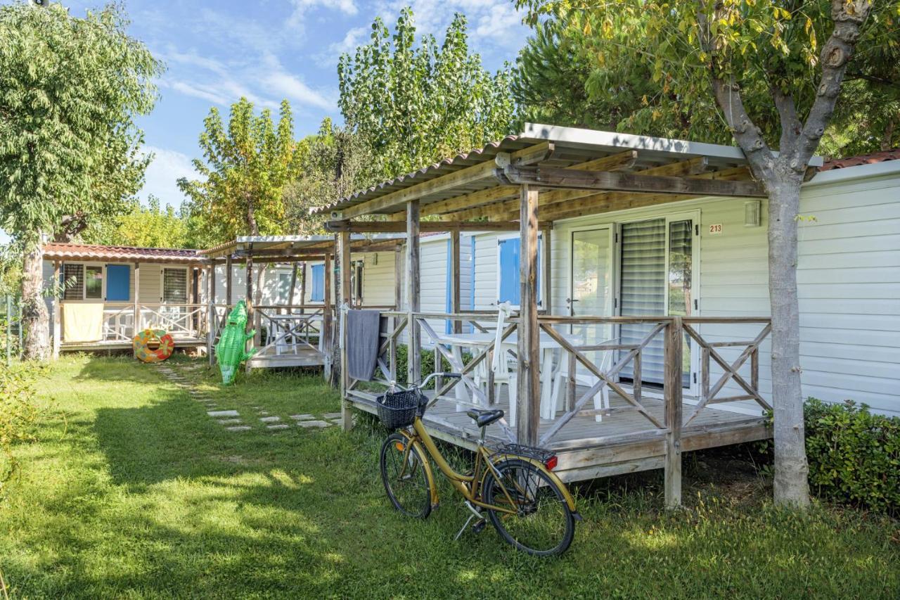 Riva Nuova Camping Village Мартинсикуро Экстерьер фото